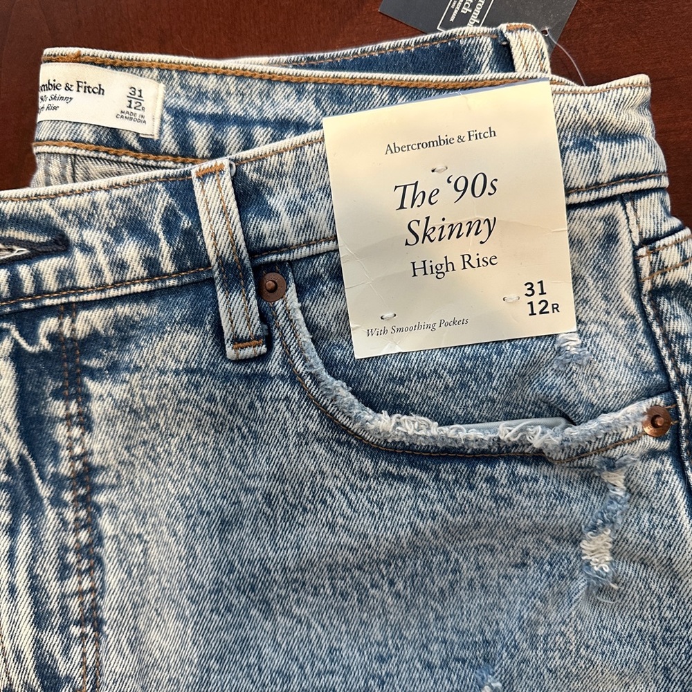 Abercrombie & Fitch Blue '90s Skinny High Rise Jeans